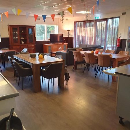 Benb Pieterburen Broek Bagian luar foto