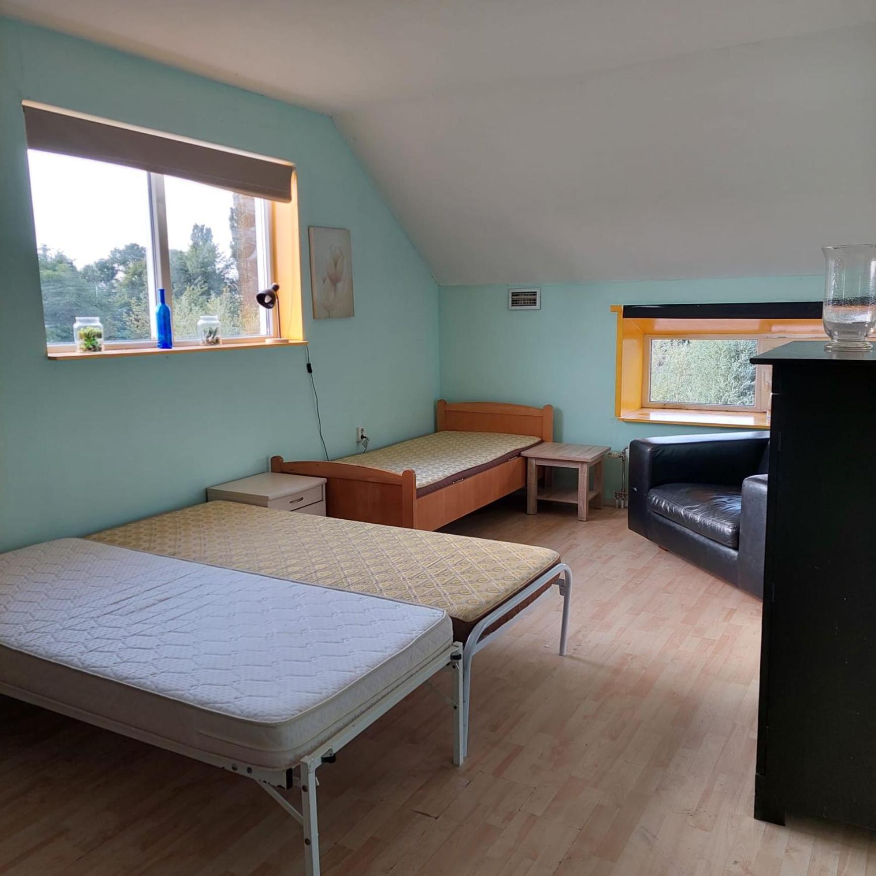 Benb Pieterburen Broek Bagian luar foto